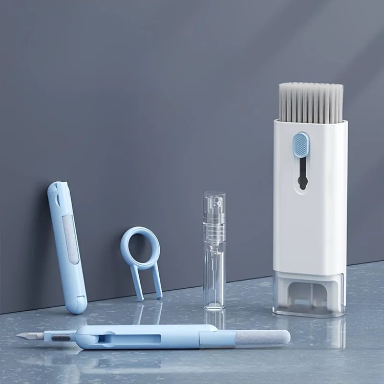 7 in 1 Portable Tech Cleaning Kit